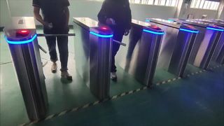 Controllo di accesso del portone del cancello girevole del treppiede